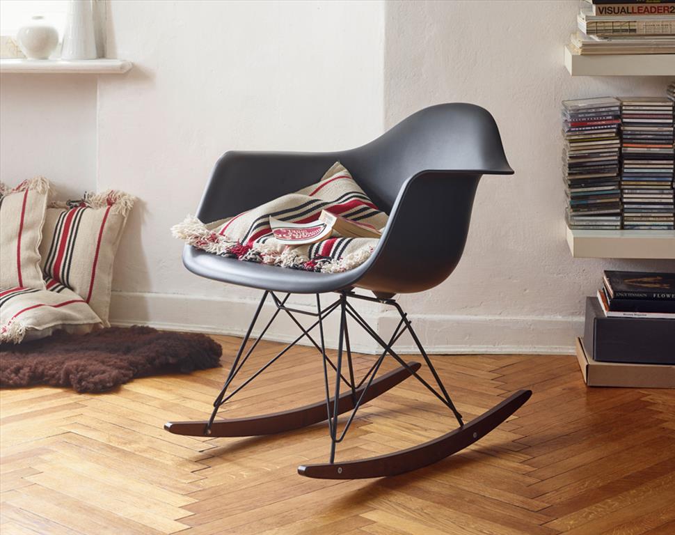 rar eames plastic armchair