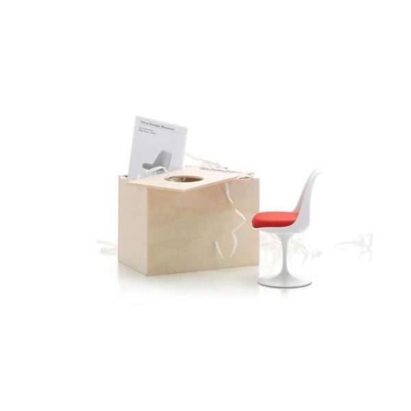 Tulip-Chair-Miniature